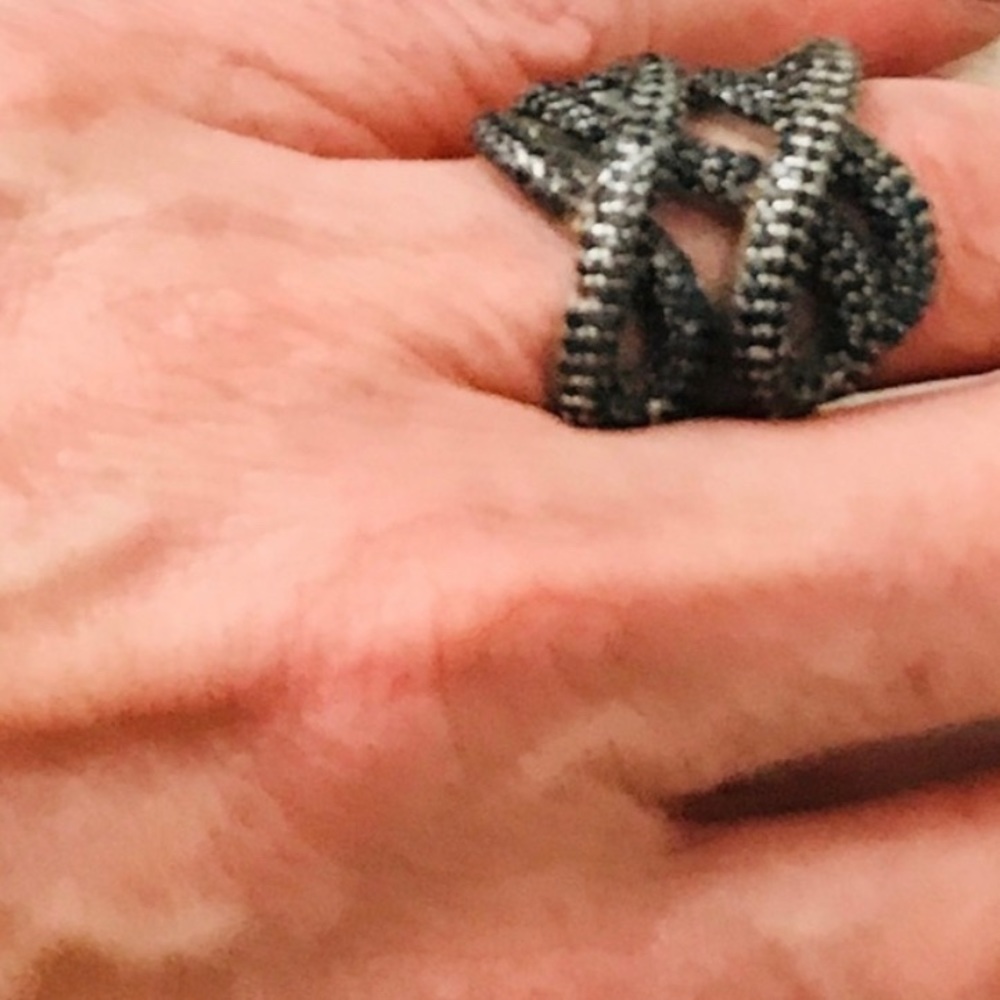 BNIB Gorgeous Black Spinel and sterling silver ring (size 6)
